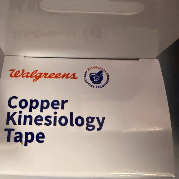 Pain Relief BUNDLE - 1 Icy Hot Spray & 2 Kinesiology Tape Rolls - BRAND NEW - Picture 3 of 14